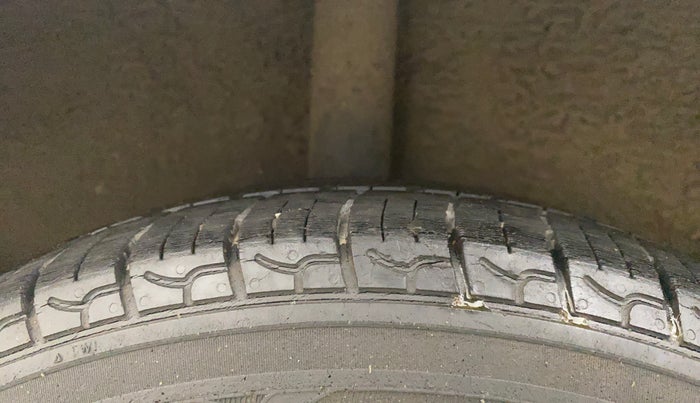 2019 Hyundai NEW SANTRO SPORTZ CNG, CNG, Manual, 51,869 km, Right Rear Tyre Tread