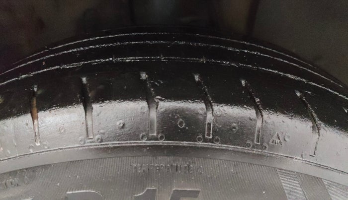 2023 Hyundai VENUE SX 1.2 KNIGHT EDITION, Petrol, Manual, 58,132 km, Right Front Tyre Tread