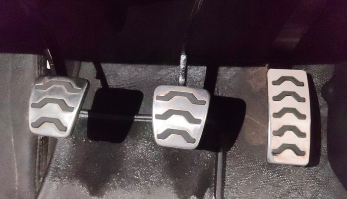 2023 Hyundai VENUE SX 1.2 KNIGHT EDITION, Petrol, Manual, 58,132 km, Pedals