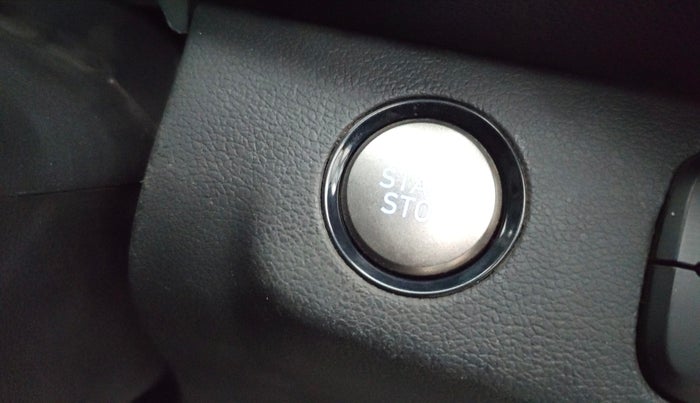 2023 Hyundai VENUE SX 1.2 KNIGHT EDITION, Petrol, Manual, 58,132 km, Keyless Start/ Stop Button