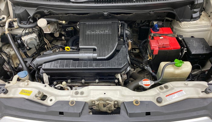 2016 Maruti Ertiga VXI, Petrol, Manual, 99,396 km, Open Bonet