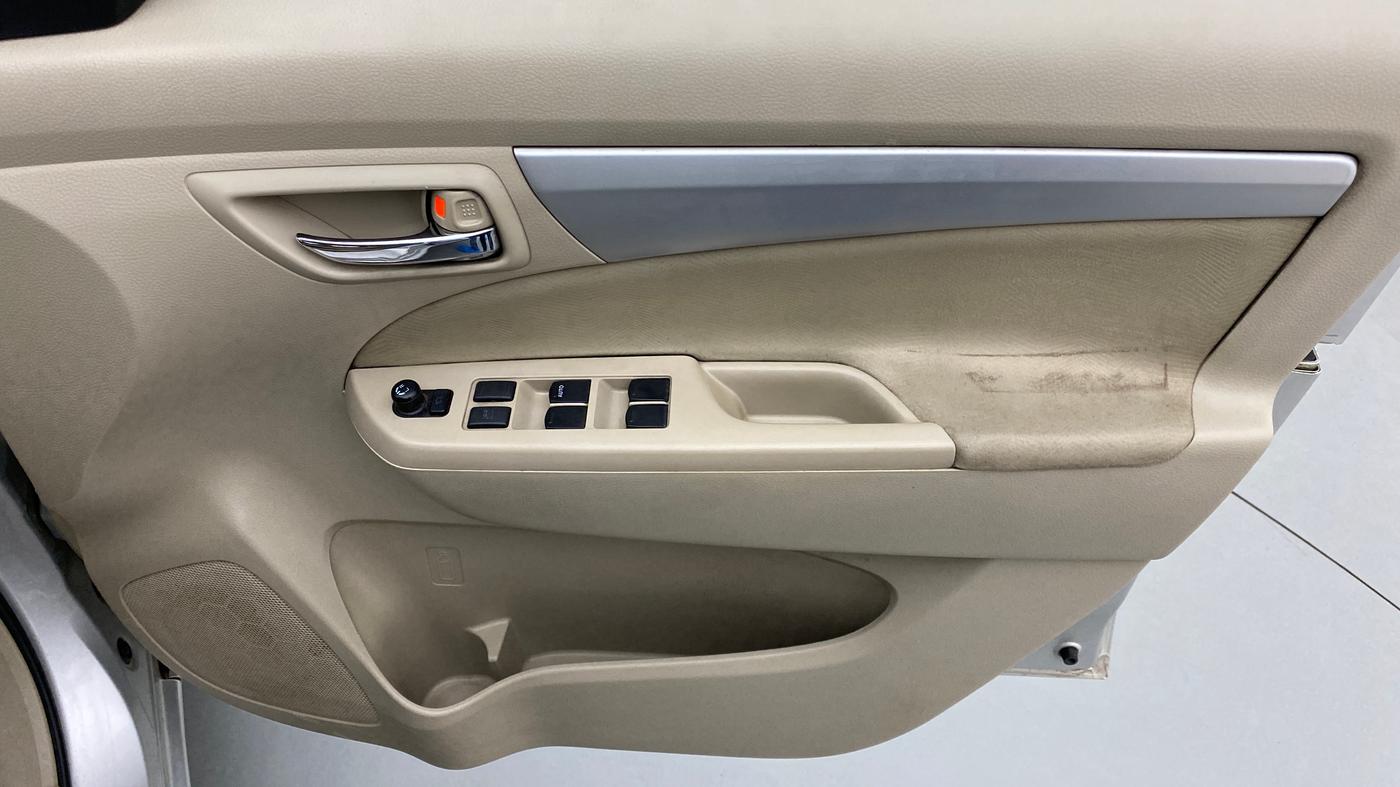 2016 Maruti Ertiga VXI, Petrol, Manual, 99,396 km, Driver Side Door Panels Control