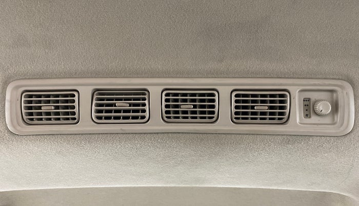 2016 Maruti Ertiga VXI, Petrol, Manual, 99,396 km, Rear AC Vents