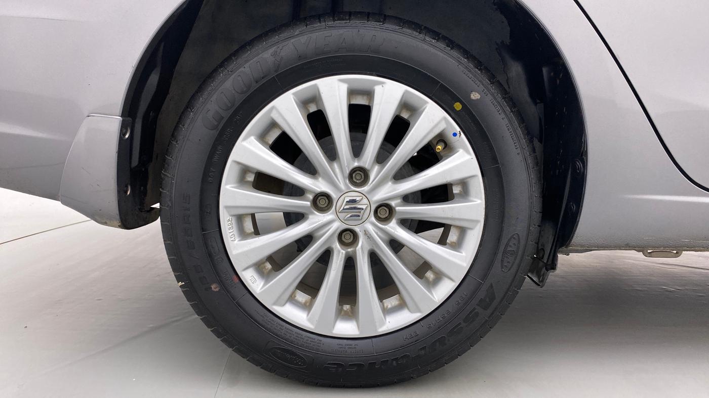 2017 Maruti Ciaz DELTA 1.4 VVT AT, Petrol, Automatic, 36,981 km, Right Rear Wheel