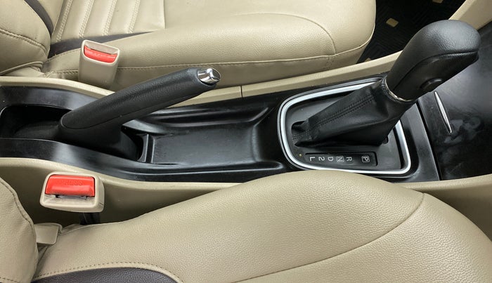 2017 Maruti Ciaz DELTA 1.4 VVT AT, Petrol, Automatic, 36,981 km, Gear Lever