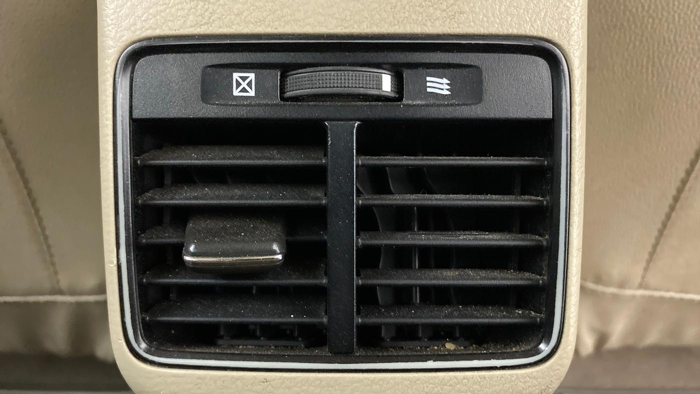 2017 Maruti Ciaz DELTA 1.4 VVT AT, Petrol, Automatic, 36,981 km, Rear AC Vents