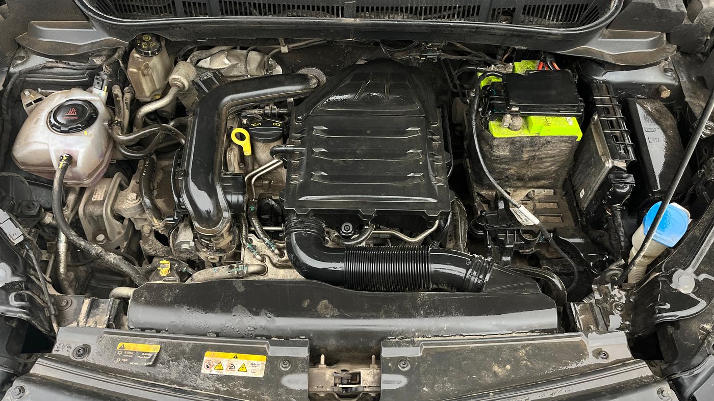 2021 Skoda KUSHAQ AMBITION 1.0L TSI MT, Petrol, Manual, 57,040 km, Engine View