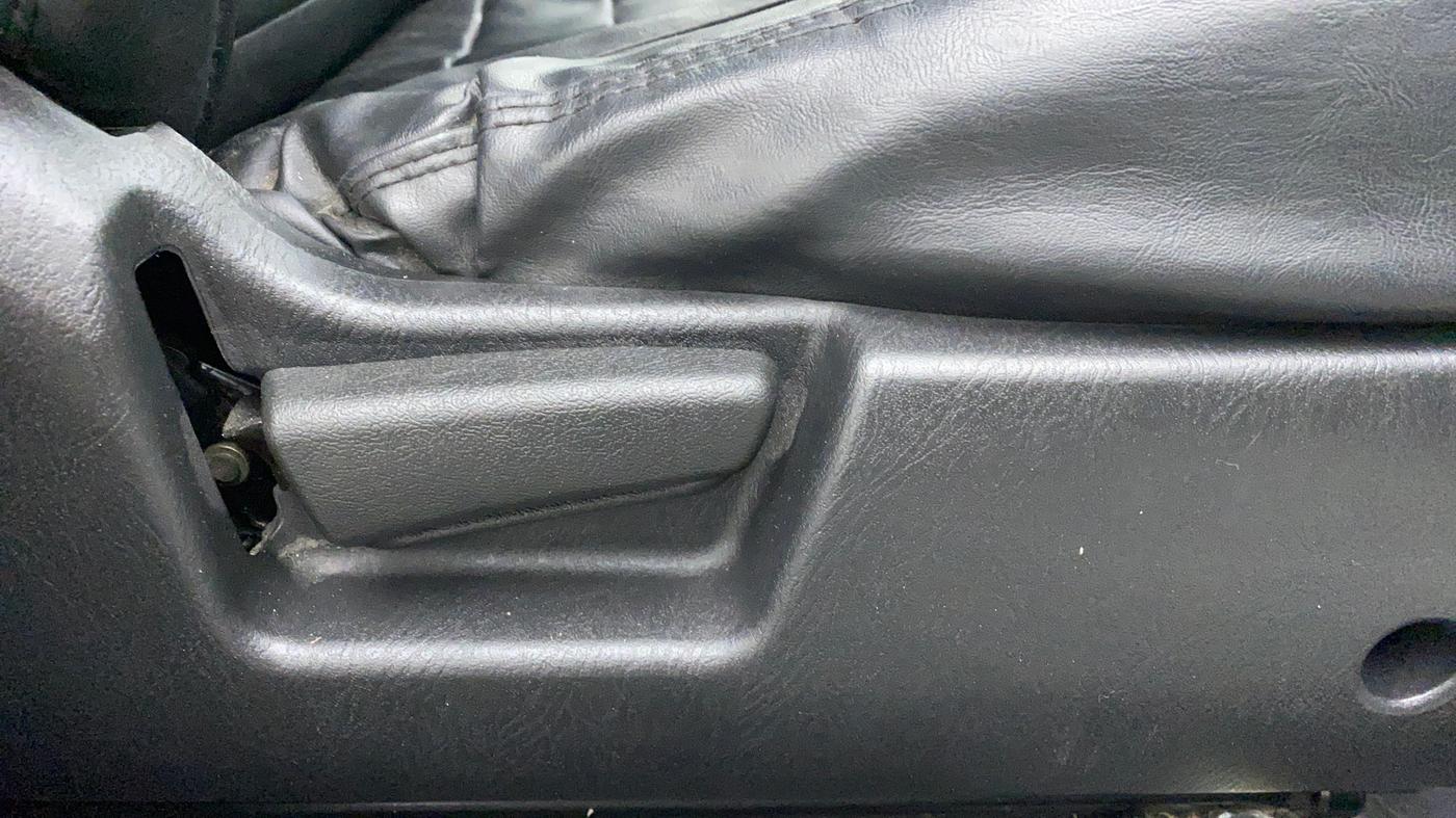 2020 Maruti Alto LXI, Petrol, Manual, 9,828 km, Driver Side Adjustment Panel