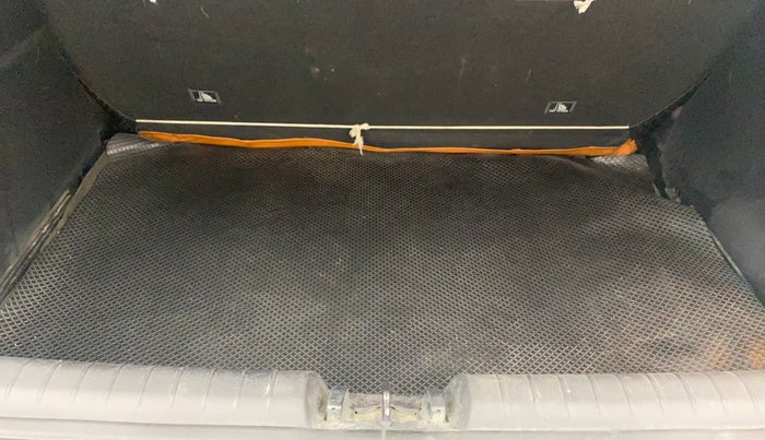 2022 Hyundai NEW I20 ASTA (O) 1.2 MT, Petrol, Manual, 75,361 km, Boot Inside