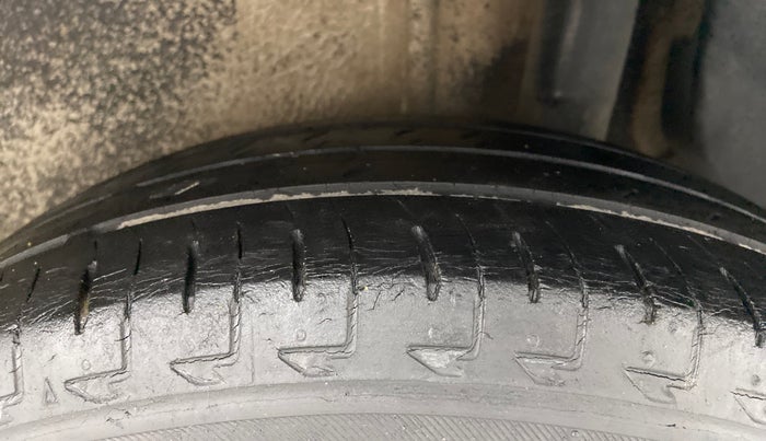 2017 Maruti IGNIS DELTA 1.2, Petrol, Manual, 46,330 km, Left Rear Tyre Tread