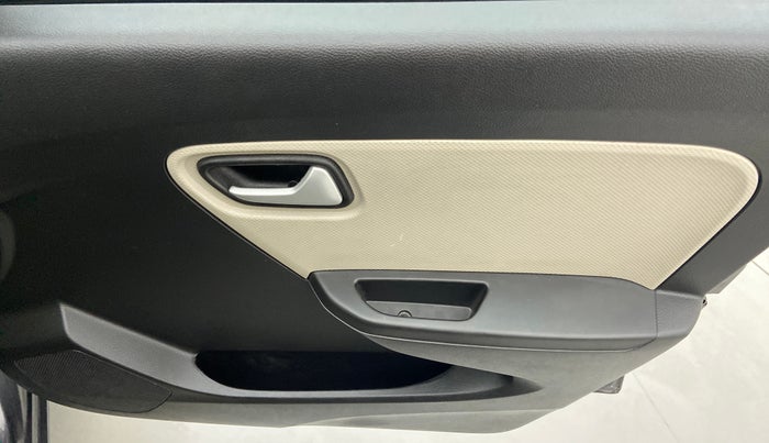 2021 Maruti Alto VXI, Petrol, Manual, 2,183 km, Driver Side Door Panels Control