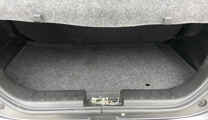 2021 Maruti Alto VXI, Petrol, Manual, 2,183 km, Boot Inside