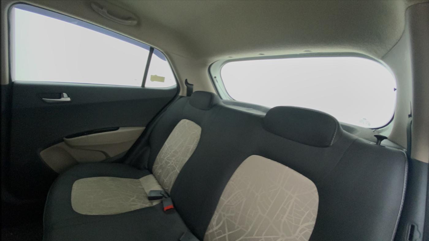 2014 Hyundai Grand i10 SPORTS 1.2 VTVT, Petrol, Manual, 29,553 km, Right Side Rear Door Cabin