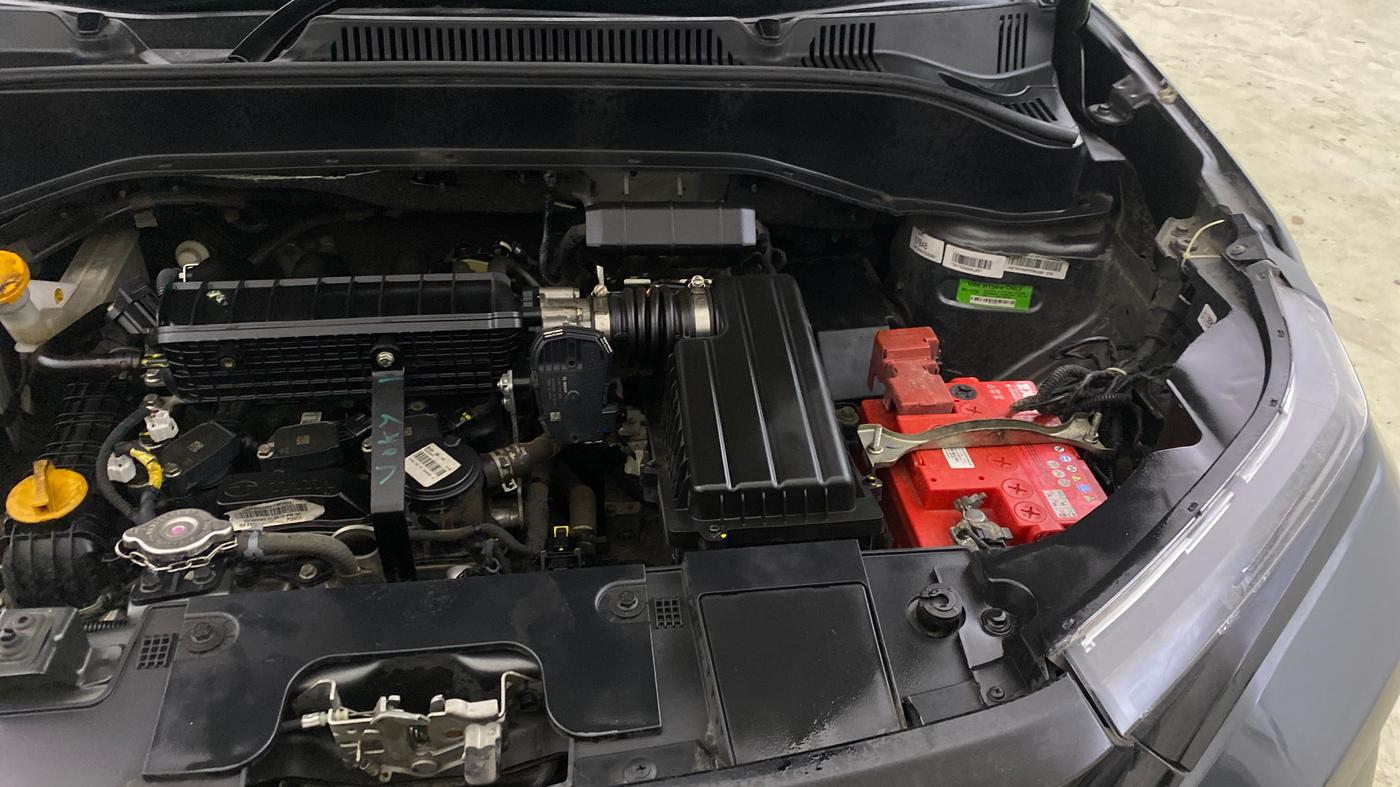 2023 Tata PUNCH ADVENTURE AMT, Petrol, Automatic, 26,674 km, Engine View - Left