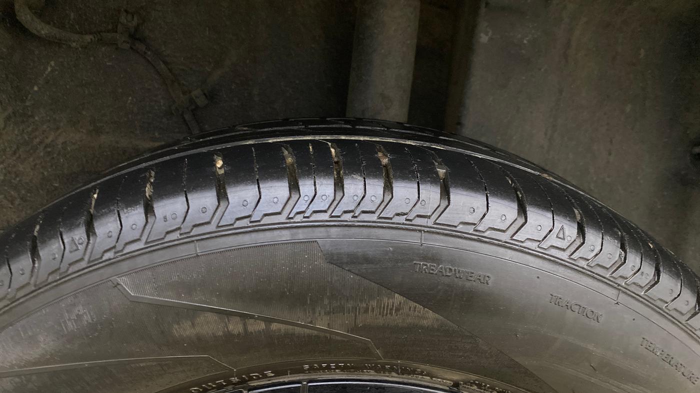 2023 Tata PUNCH ADVENTURE AMT, Petrol, Automatic, 26,674 km, Left Rear Tyre Tread