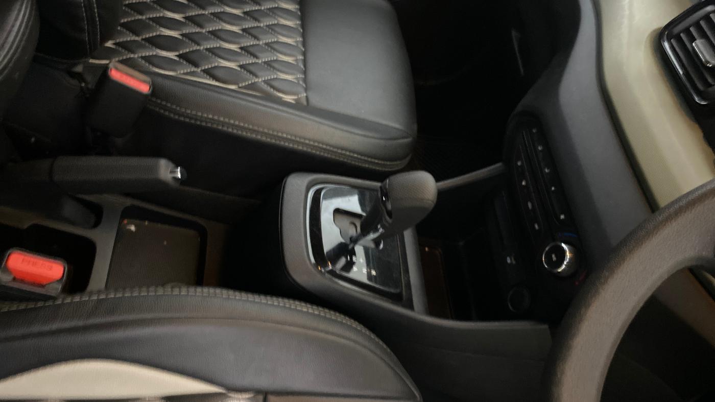 2023 Tata PUNCH ADVENTURE AMT, Petrol, Automatic, 26,674 km, Gear Lever