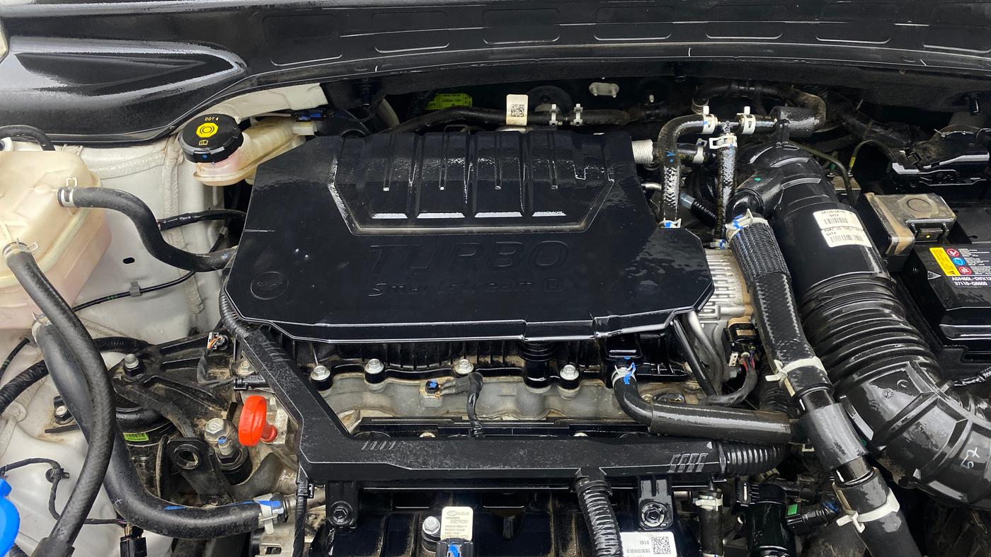 2024 Hyundai ALCAZAR Executive 7 STR 1.5 Turbo GDi Petrol MT, Petrol, Manual, 16,277 km, Engine View
