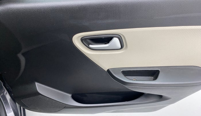 2020 Maruti Alto LXI, Petrol, Manual, 34,100 km, Driver Side Door Panels Control