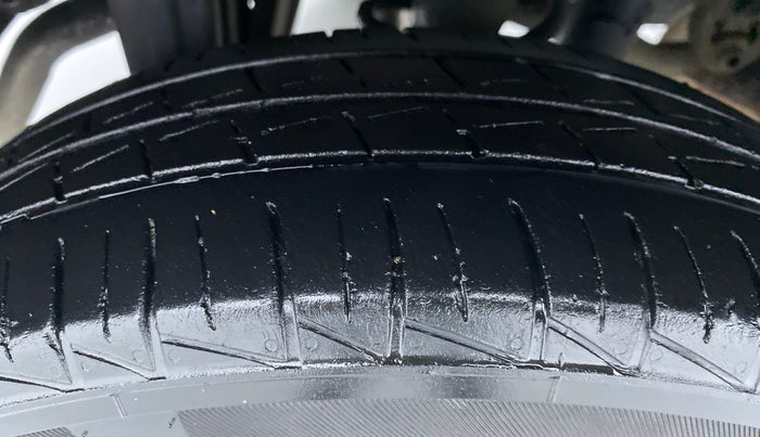2020 Maruti Alto LXI, Petrol, Manual, 34,100 km, Right Rear Tyre Tread