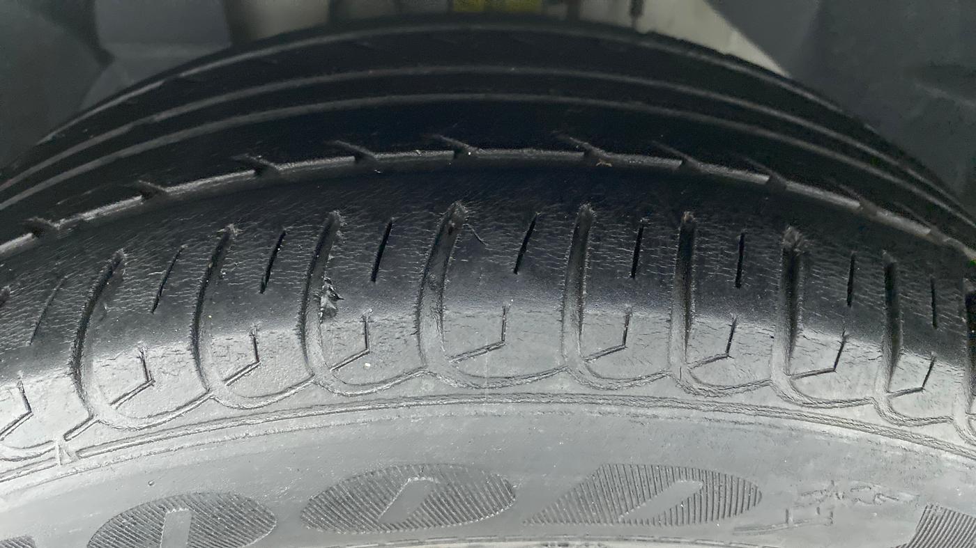 2019 Ford Ecosport 1.5 AMBIENTE TDCI, Diesel, Manual, 68,528 km, Left Front Tyre Tread
