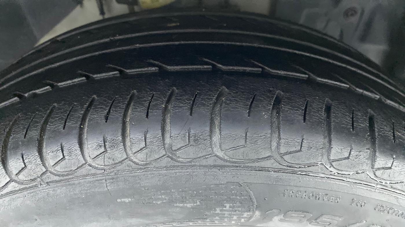 2019 Ford Ecosport 1.5 AMBIENTE TDCI, Diesel, Manual, 68,528 km, Right Front Tyre Tread