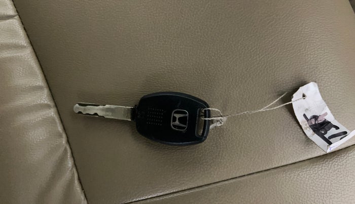 2017 Honda Amaze 1.2L I-VTEC S OPT, Petrol, Manual, 71,788 km, Key Close Up