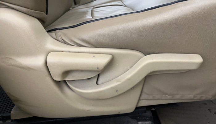 2017 Honda Amaze 1.2L I-VTEC S OPT, Petrol, Manual, 71,788 km, Driver Side Adjustment Panel