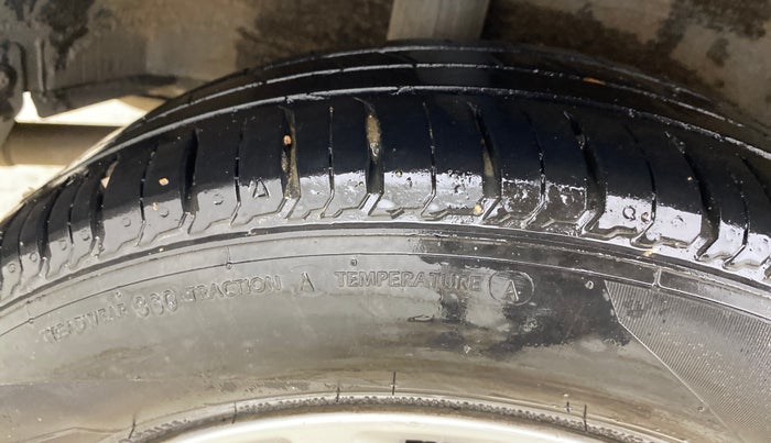 2019 Honda Amaze 1.2L I-VTEC V, Petrol, Manual, 1,30,757 km, Right Rear Tyre Tread