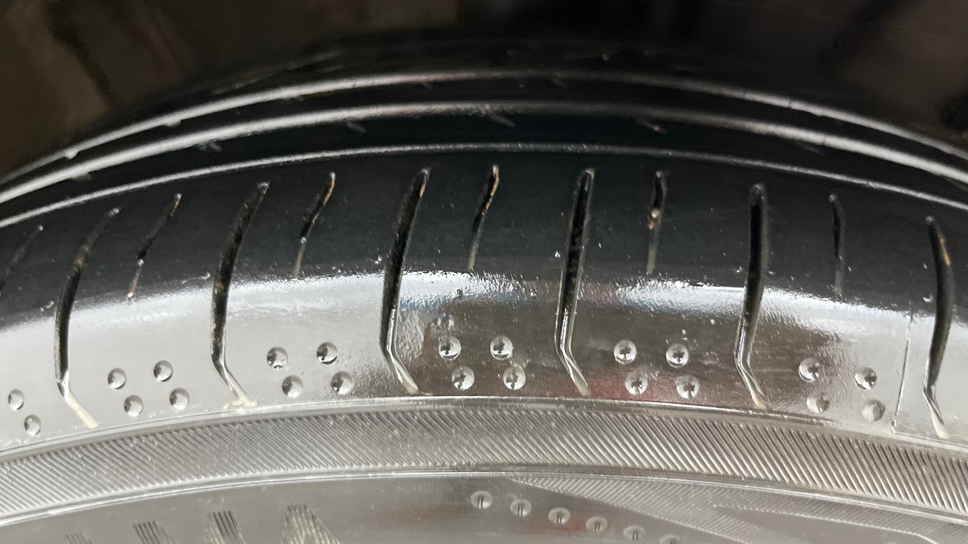 2021 Hyundai ALCAZAR 2.0 SIGNATURE (O) AT 6STR, Petrol, Automatic, 60,665 km, Right Front Tyre Tread