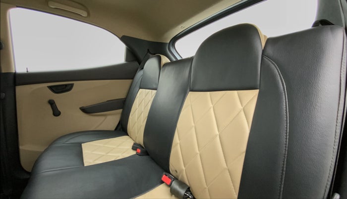 2015 Hyundai Eon ERA PLUS, Petrol, Manual, 13,777 km, Right Side Rear Door Cabin