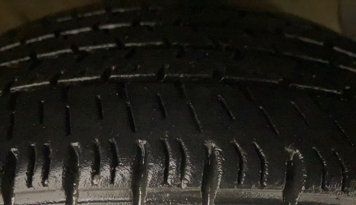 2016 Hyundai Grand i10 ASTA (O) AT 1.2 KAPPA VTVT, Petrol, Automatic, 53,534 km, Right Front Tyre Tread