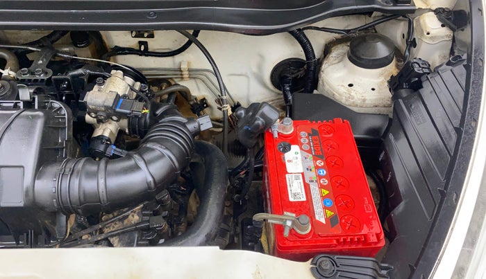 2017 Hyundai Eon SPORTZ, Petrol, Manual, 37,099 km, Engine View - Left