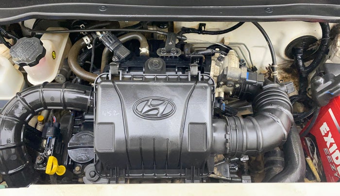 2017 Hyundai Eon SPORTZ, Petrol, Manual, 37,099 km, Engine View