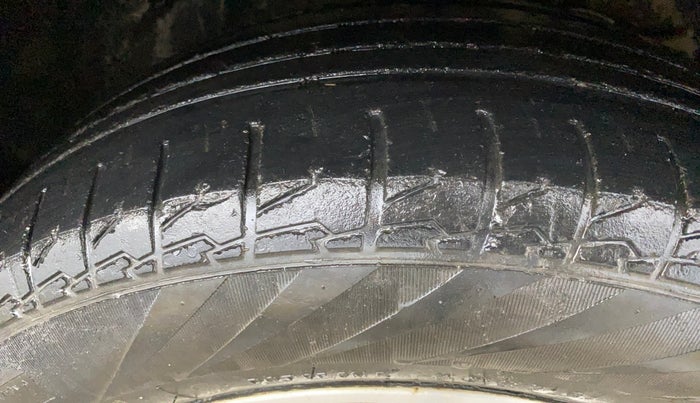 2022 Maruti S Cross ZETA AT 1.5, Petrol, Automatic, 42,792 km, Right Front Tyre Tread