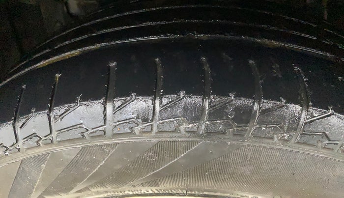 2022 Maruti S Cross ZETA AT 1.5, Petrol, Automatic, 42,792 km, Left Front Tyre Tread