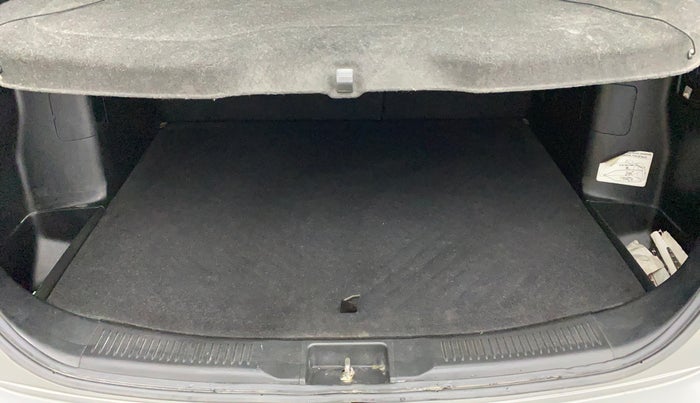 2022 Maruti S Cross ZETA AT 1.5, Petrol, Automatic, 42,792 km, Boot Inside