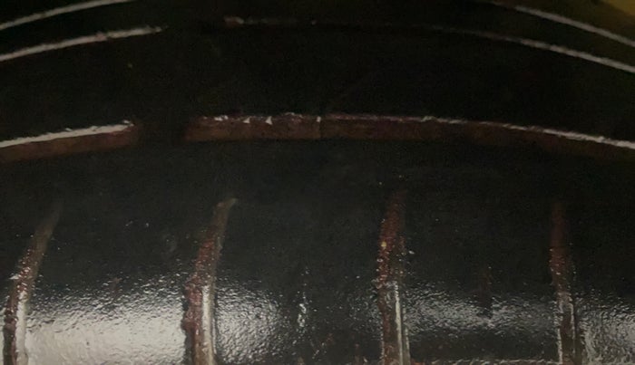 2015 Honda Amaze 1.2L I-VTEC S, Petrol, Manual, 85,315 km, Left Front Tyre Tread