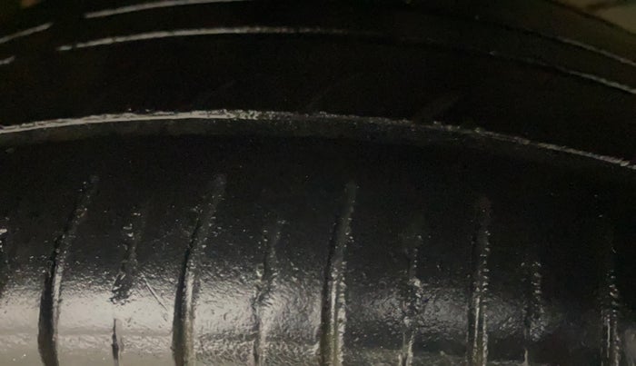 2015 Honda Amaze 1.2L I-VTEC S, Petrol, Manual, 85,315 km, Right Front Tyre Tread