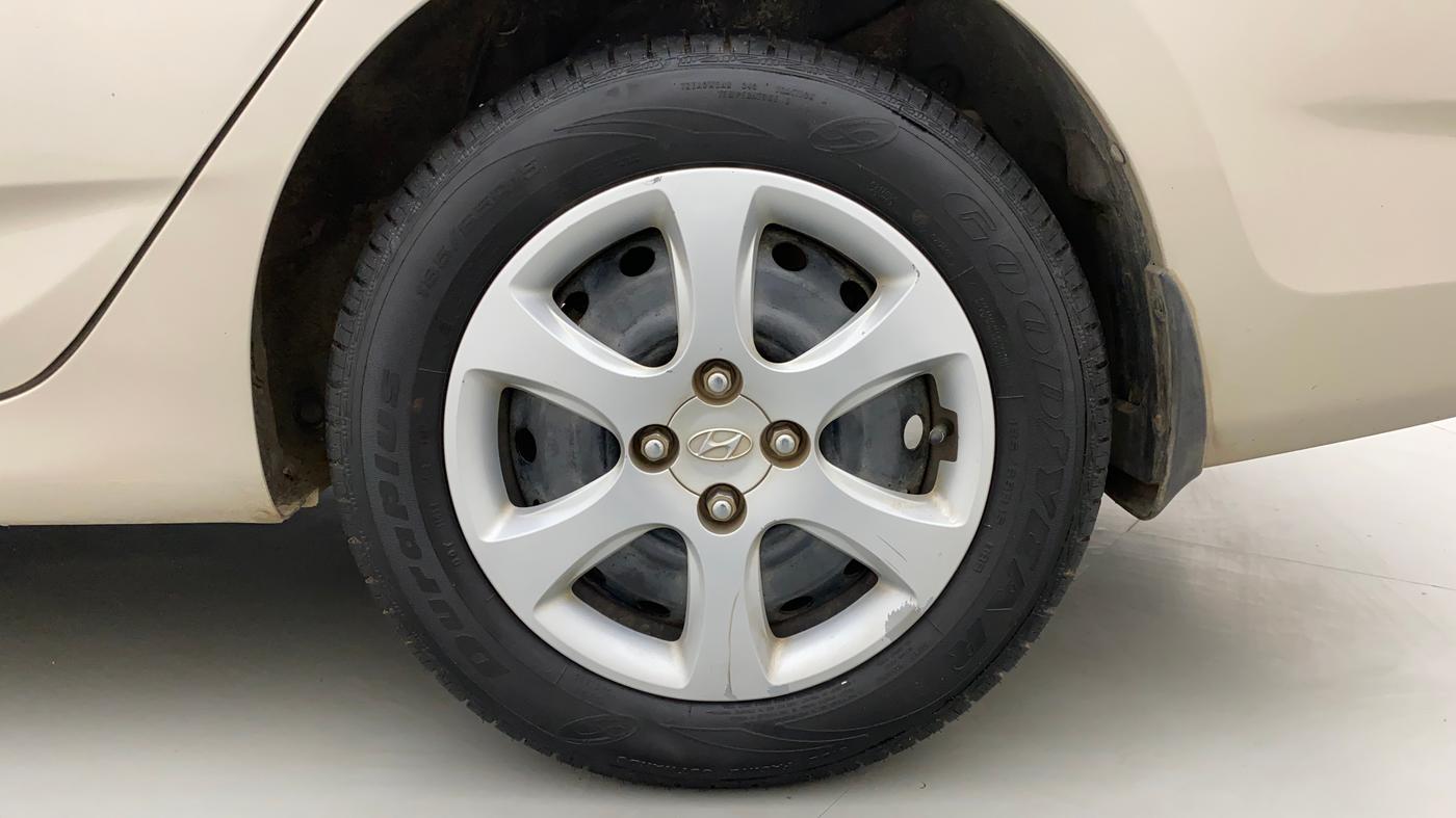 2013 Hyundai Verna FLUIDIC 1.6 VTVT EX, Petrol, Manual, 63,229 km, Left Rear Wheel