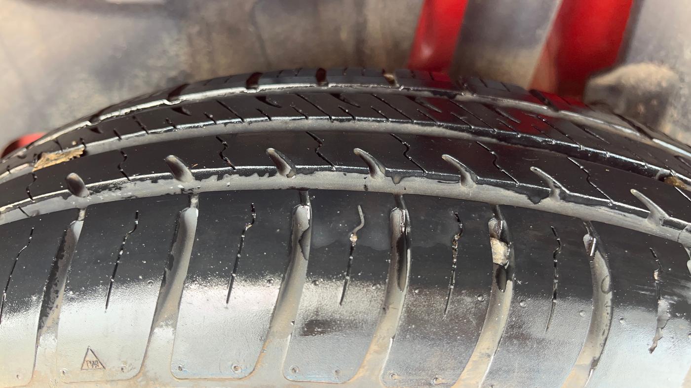 2024 Maruti Swift VXI, Petrol, Manual, 10,817 km, Left Rear Tyre Tread