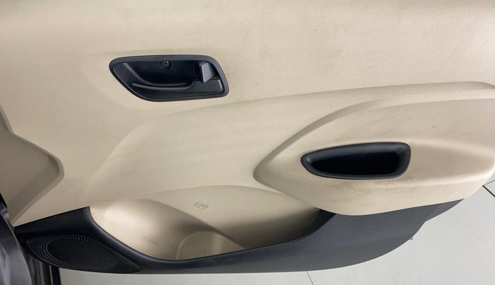 2021 Hyundai NEW SANTRO SPORTZ EXECUTIVE CNG, CNG, Manual, 32,150 km, Driver Side Door Panels Control
