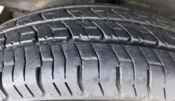 2021 Hyundai NEW SANTRO SPORTZ EXECUTIVE CNG, CNG, Manual, 32,150 km, Right Rear Tyre Tread