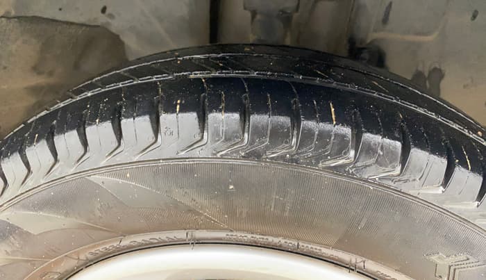 2018 Renault Kwid RXT 0.8, Petrol, Manual, 99,273 km, Right Front Tyre Tread
