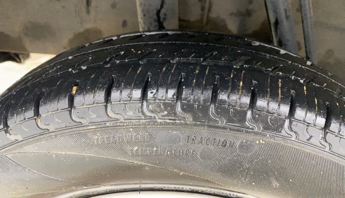 2018 Renault Kwid RXT 0.8, Petrol, Manual, 99,273 km, Right Rear Tyre Tread
