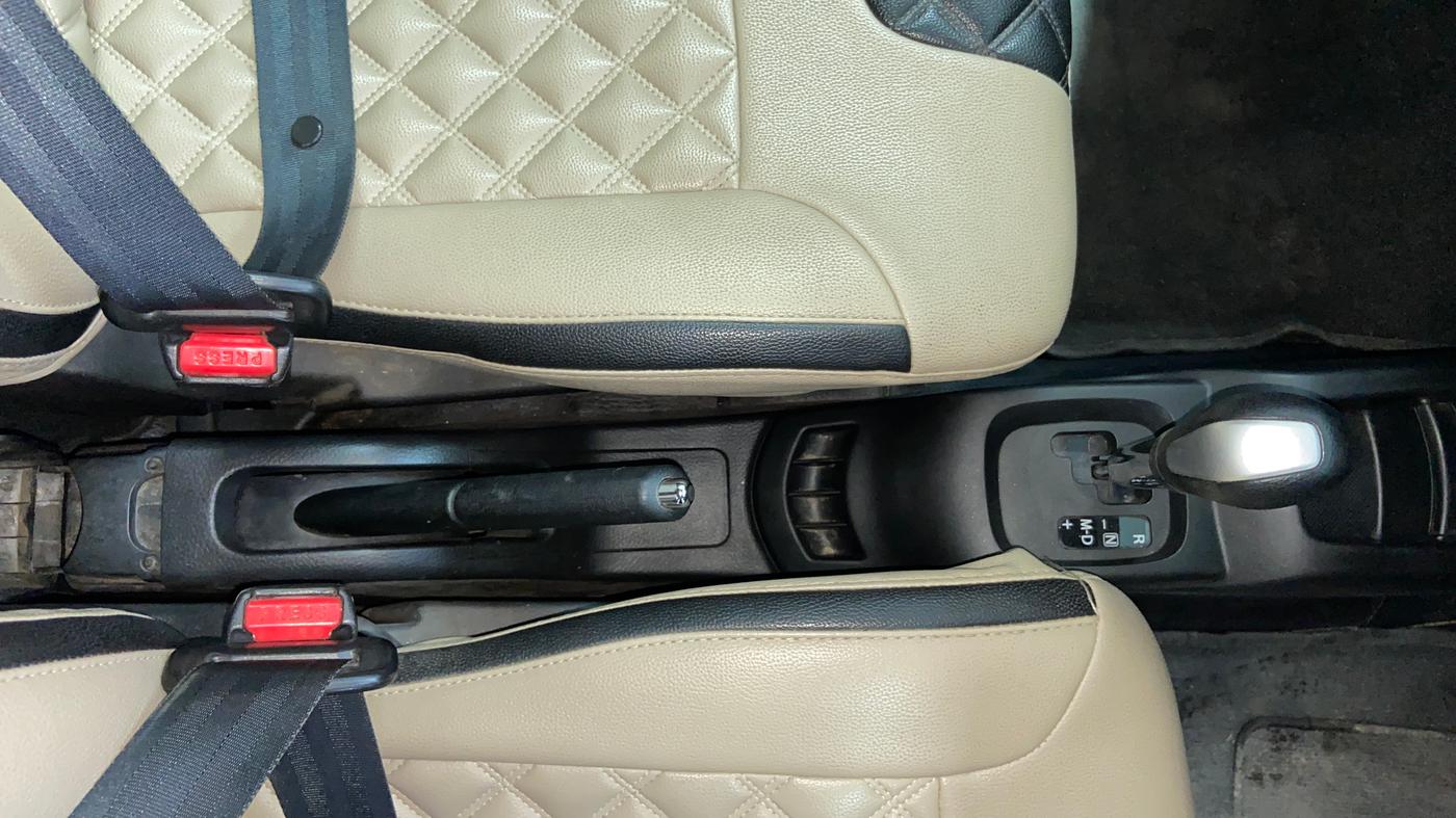 2018 Maruti Wagon R 1.0 VXI AMT, Petrol, Automatic, 88,582 km, Gear Lever