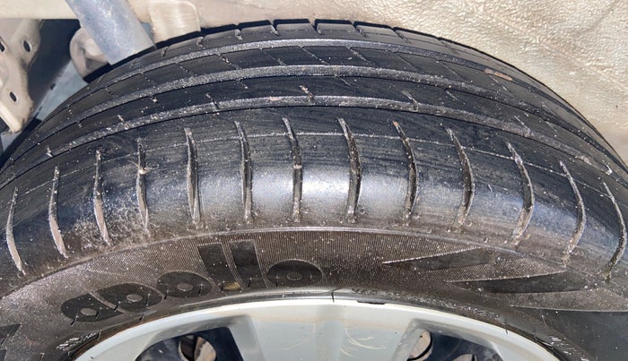 2018 Maruti Wagon R 1.0 VXI AMT, Petrol, Automatic, 88,582 km, Right Rear Tyre Tread