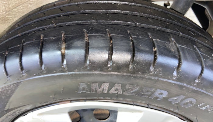 2018 Maruti Wagon R 1.0 VXI AMT, Petrol, Automatic, 88,582 km, Left Rear Tyre Tread