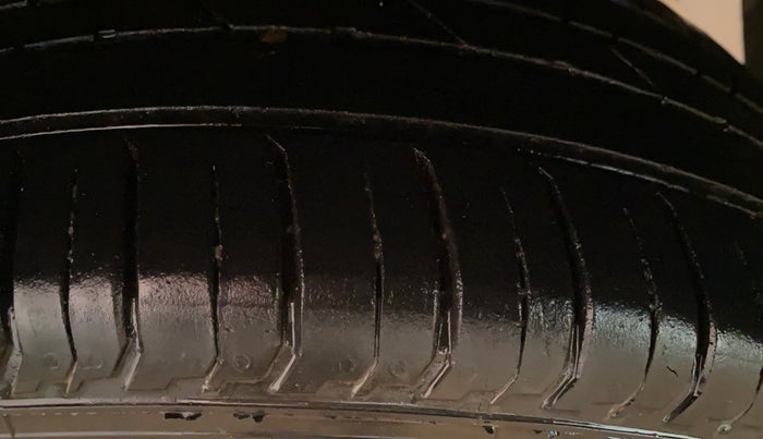 2023 Hyundai NEW I20 ASTA (O) 1.2 AT, Petrol, Automatic, 33,092 km, Left Rear Tyre Tread