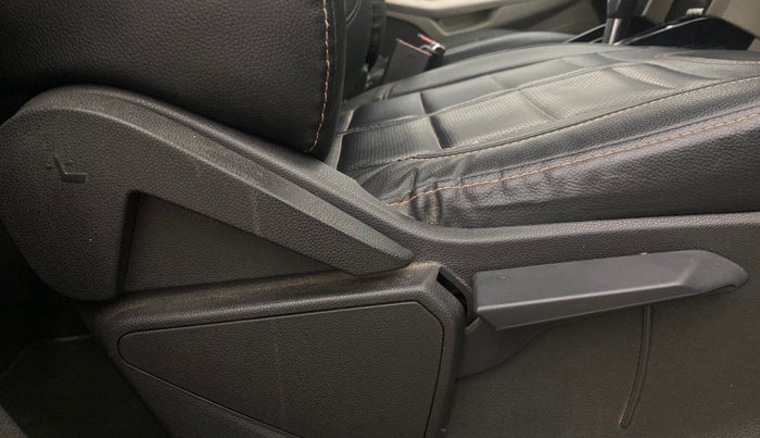 2015 Ford Ecosport TITANIUM 1.5L PETROL AT, Petrol, Automatic, 46,999 km, Driver Side Adjustment Panel