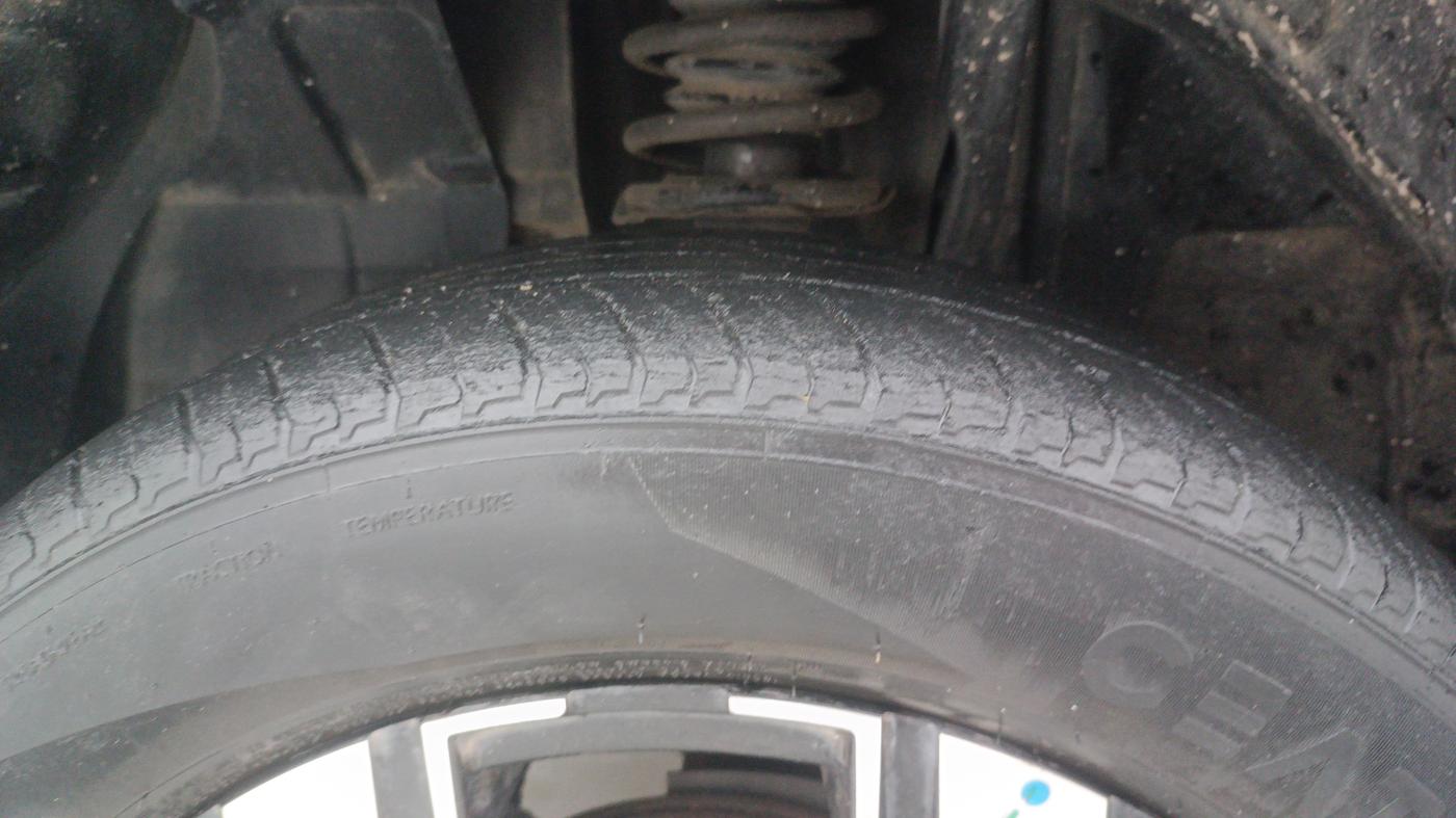 2021 Renault Kiger RXZ TURBO MT, Petrol, Manual, 46,344 km, Left Front Tyre Tread